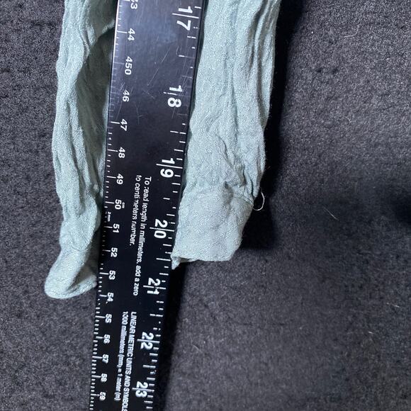 Silence + Noise Women Blouse Sage Green Criss Cross V Neck Long Sleeve Medium - Picture 6 of 11